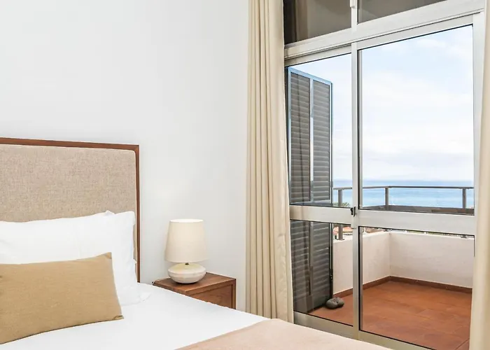 Casa Branca 360 - Penthouse - By Wehost * 丰沙尔