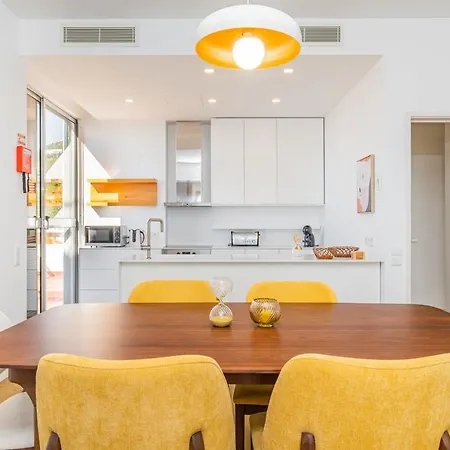 Casa Branca 360 - Penthouse - By Wehost Funchal (Madeira)