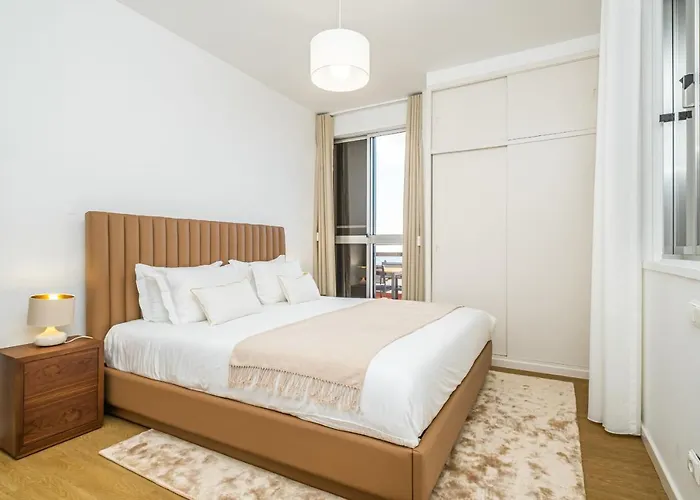 Casa Branca 360 - Penthouse - By Wehost דירה פונשל