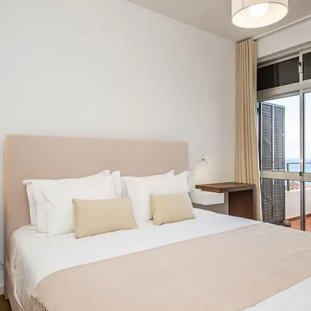 Casa Branca 360 - Penthouse - By Wehost Apartamento Funchal (Madeira)